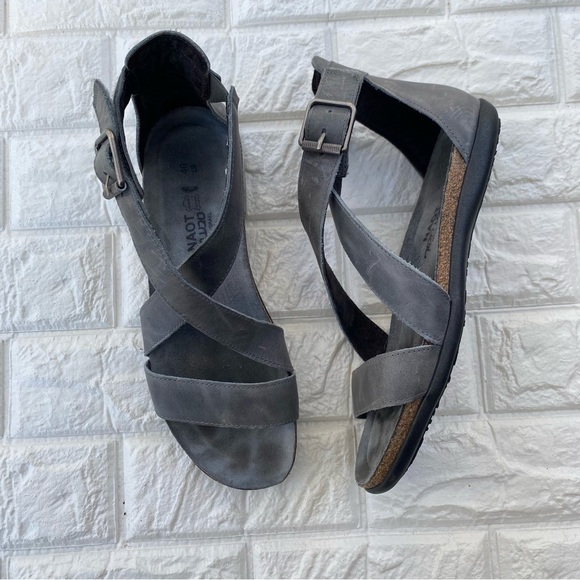 NAOT Rianna Strappy Gladiator Sandal Vintage Slate Leather 40 9 - Picture 1 of 9